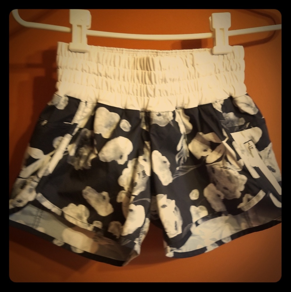 Lululemon Floral print shorts